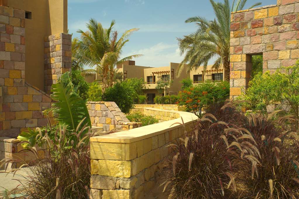 Golden Tulip Sharma Resort Phòng bức ảnh
